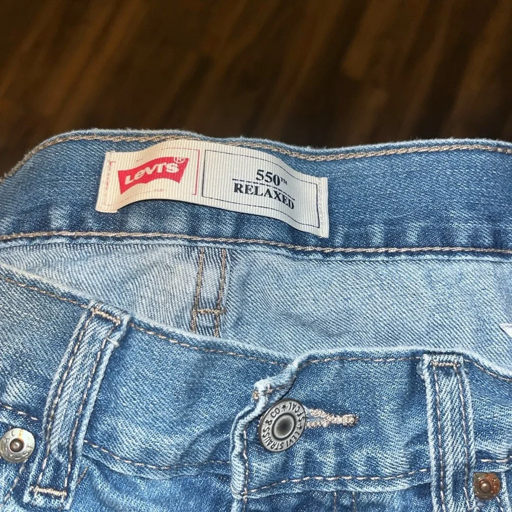 Levi's 550’s Women's relaxed fit Blue Jeans - Picture 3 of 7